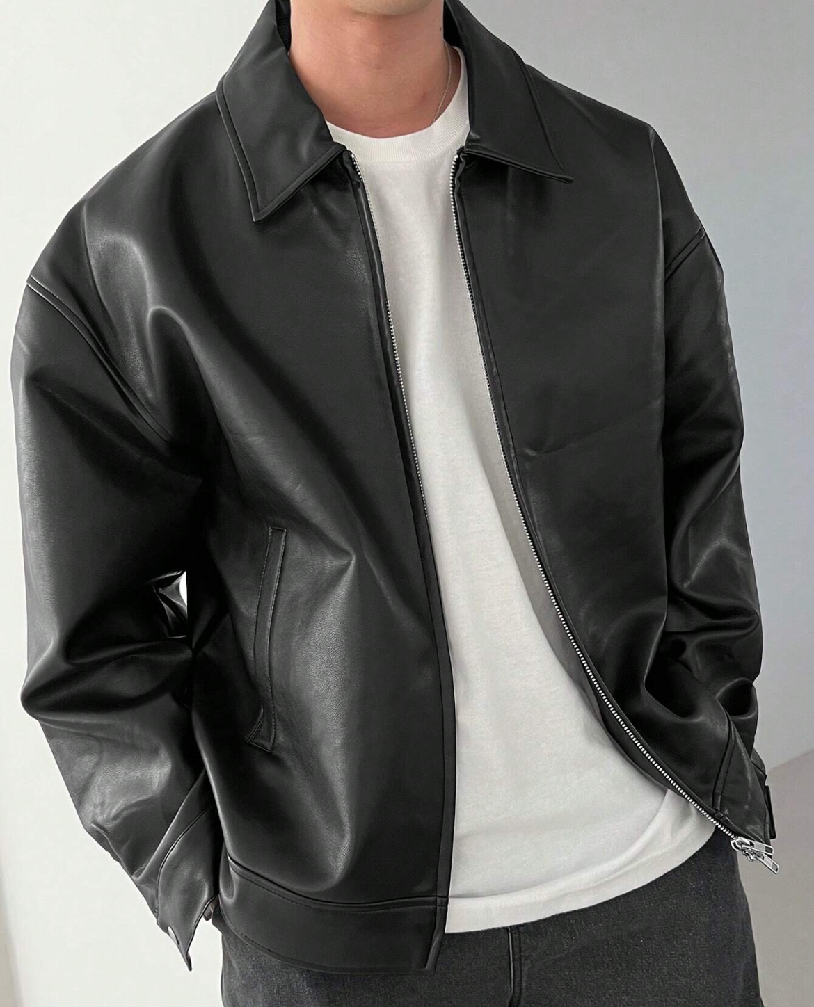 Women's Zip Through Jacket Dropped Shoulder Sharp Collar with Pockets