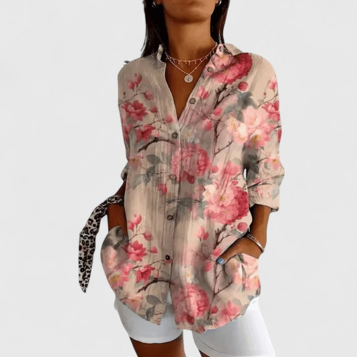 Chic Floral Blouse for Stylish Occasions