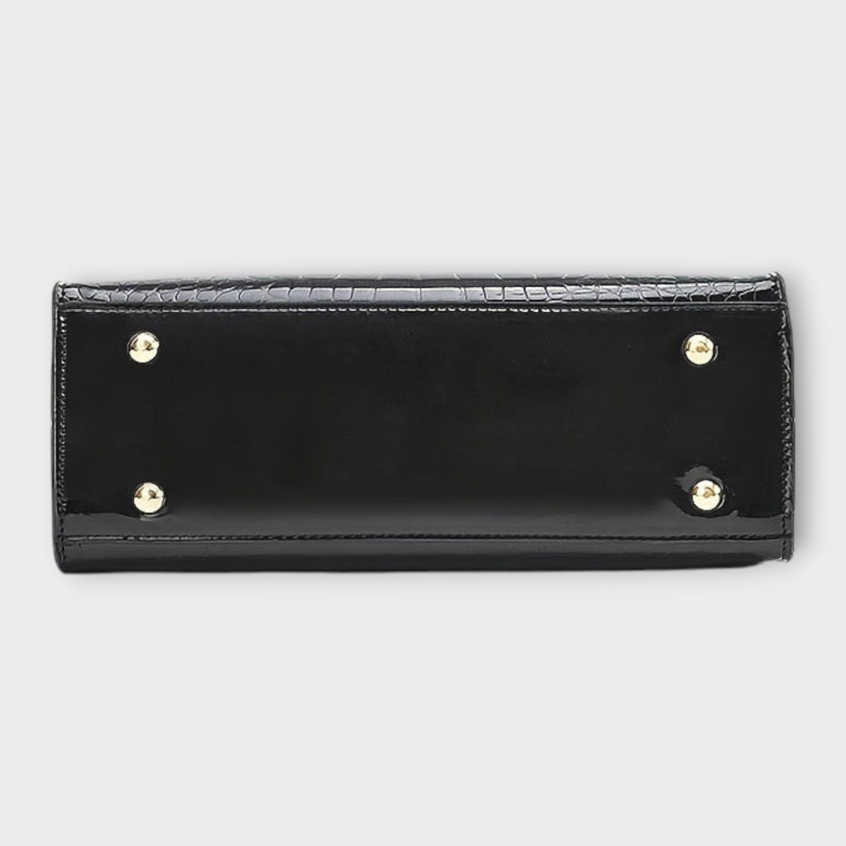 Glossy Crocodile Pattern Handbag for Chic Occasions