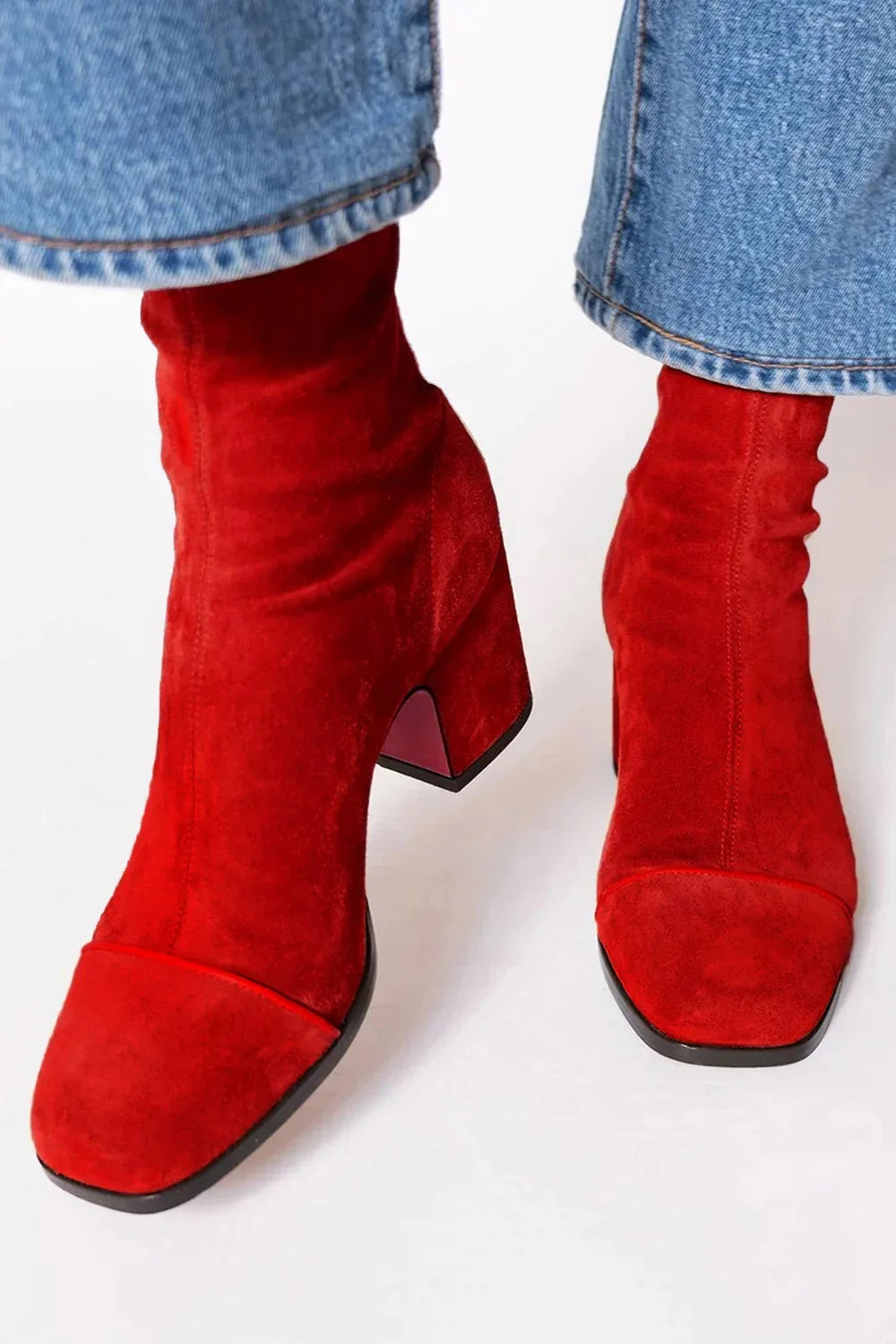 Women's Ankle Boots Classic Silhouette Comfort with Versatile Style