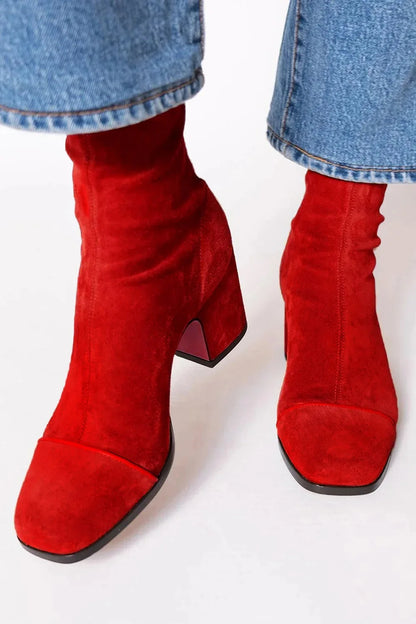 Women's Ankle Boots Classic Silhouette Comfort with Versatile Style
